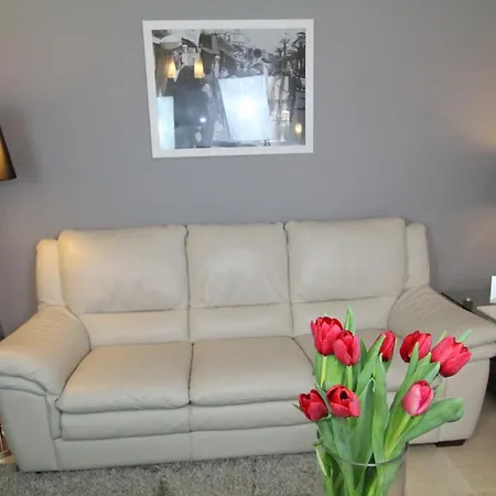 Promenade Des Anglais Beach Apartment Nice
